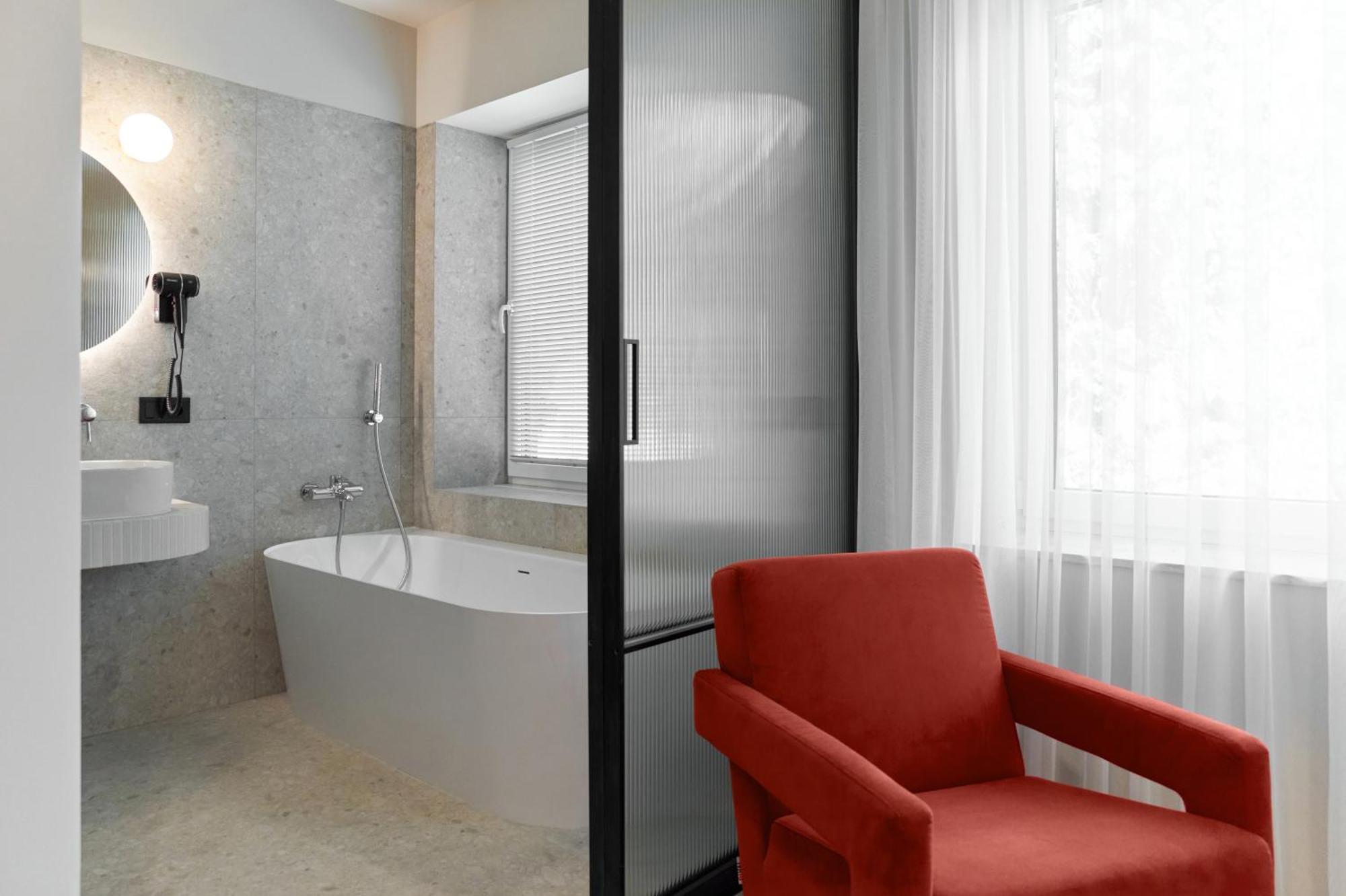 Hotel Laudon Uzhhorod Ngoại thất bức ảnh