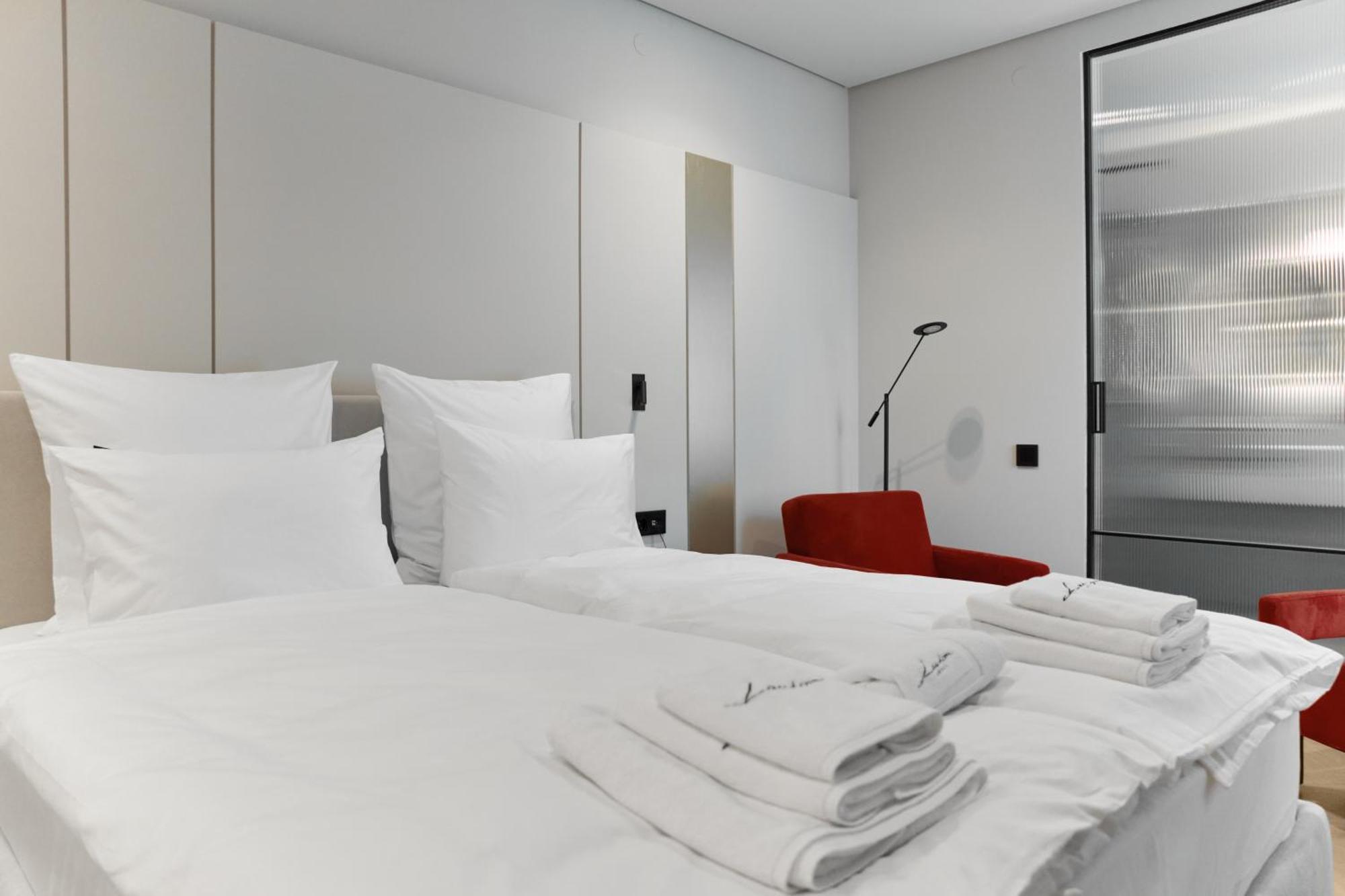 Hotel Laudon Uzhhorod Ngoại thất bức ảnh
