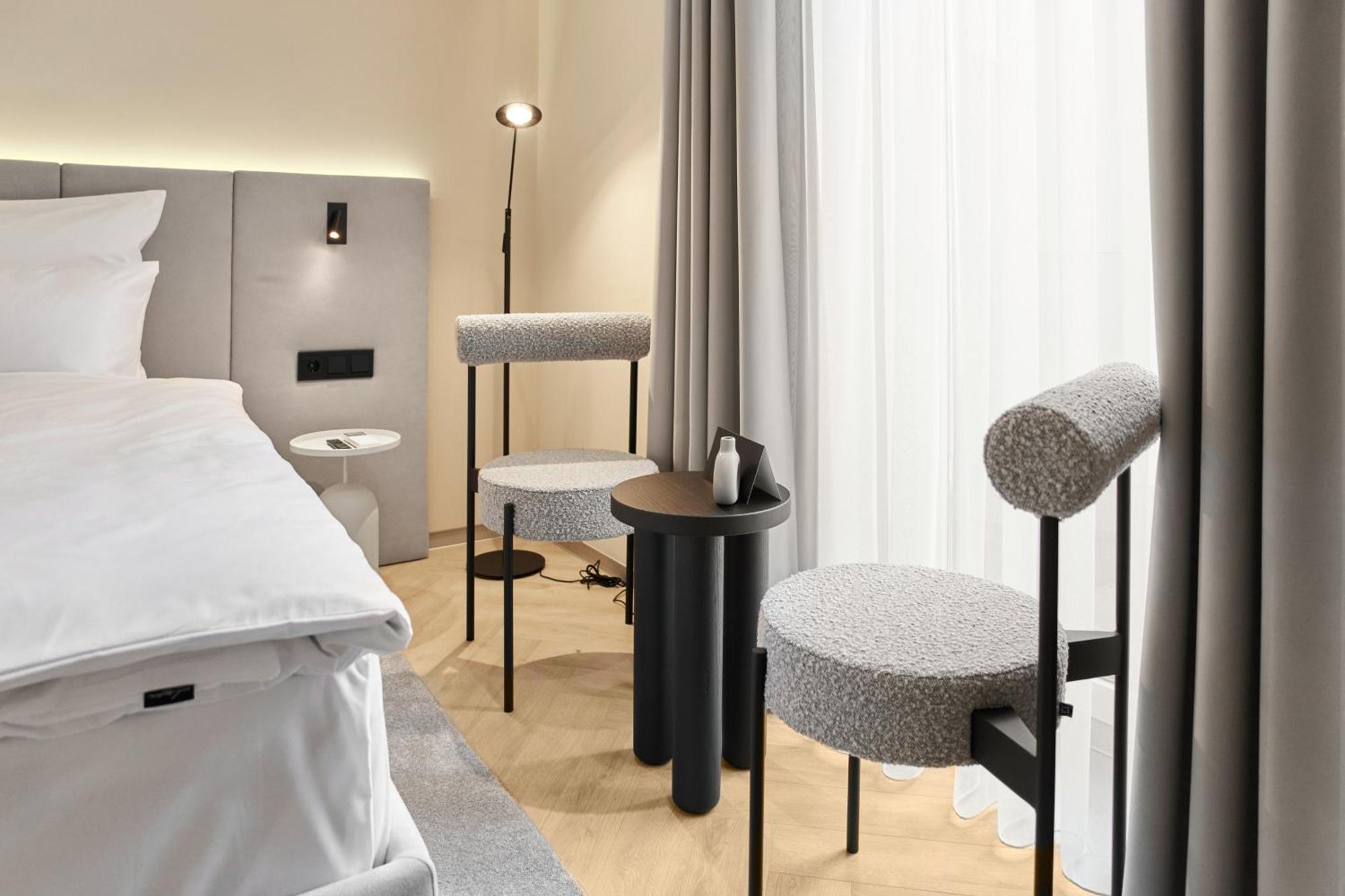Hotel Laudon Uzhhorod Ngoại thất bức ảnh